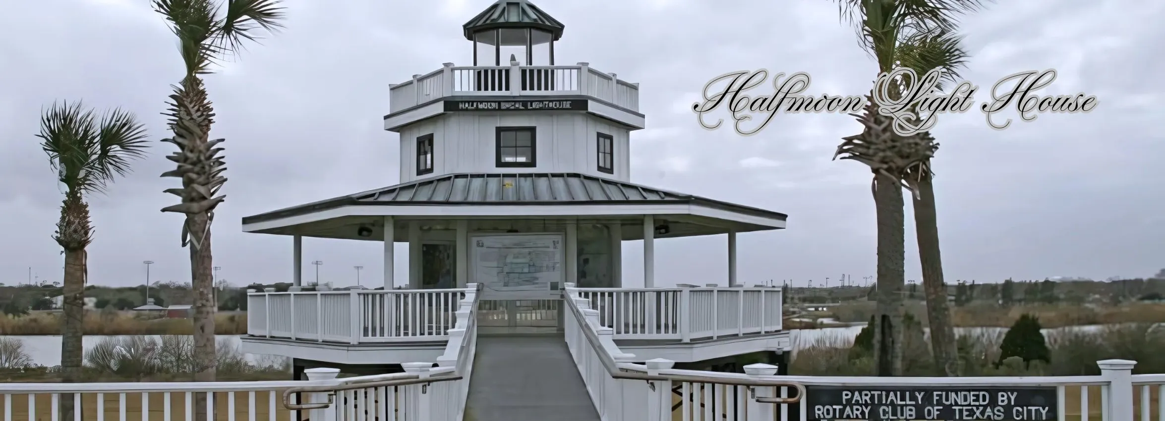 Halfmoon-Light-House_Desktop_ET