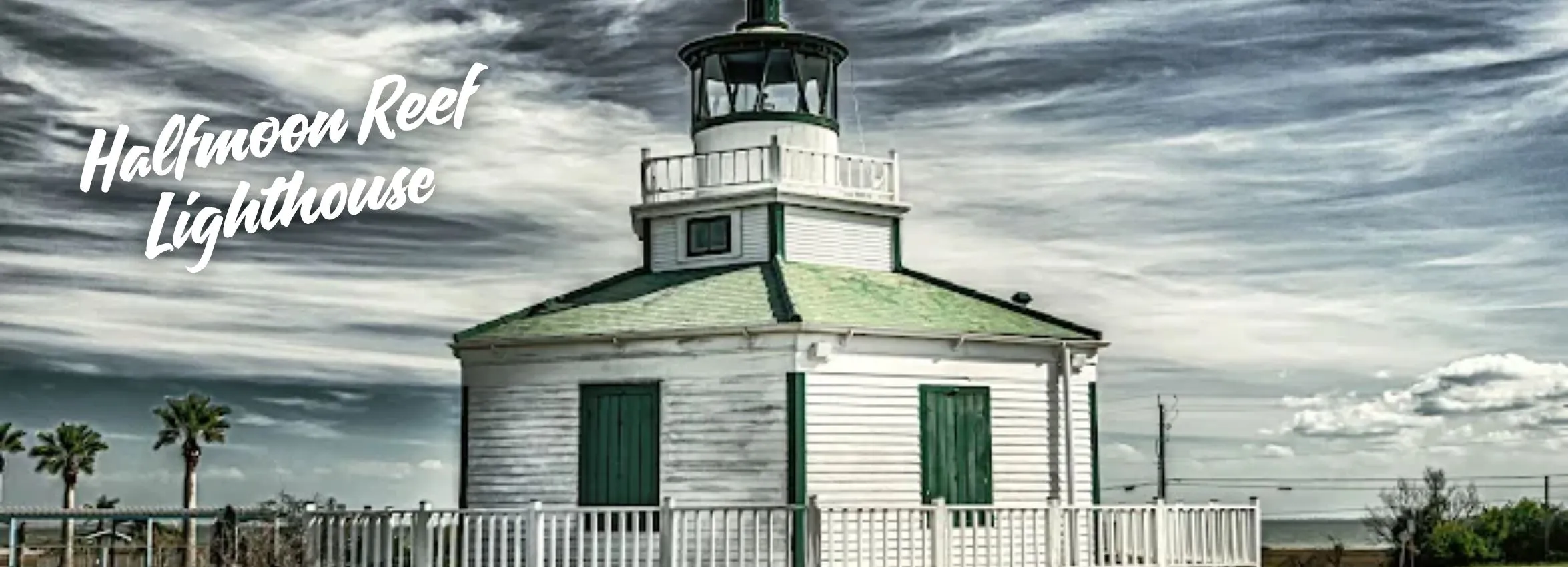 Halfmoon-Reef-Lighthouse_Desktop_ET