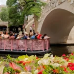 San-Antonio-River-Walk_Desktop_ET