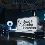 Space-Center-Houston_Desktop_ET