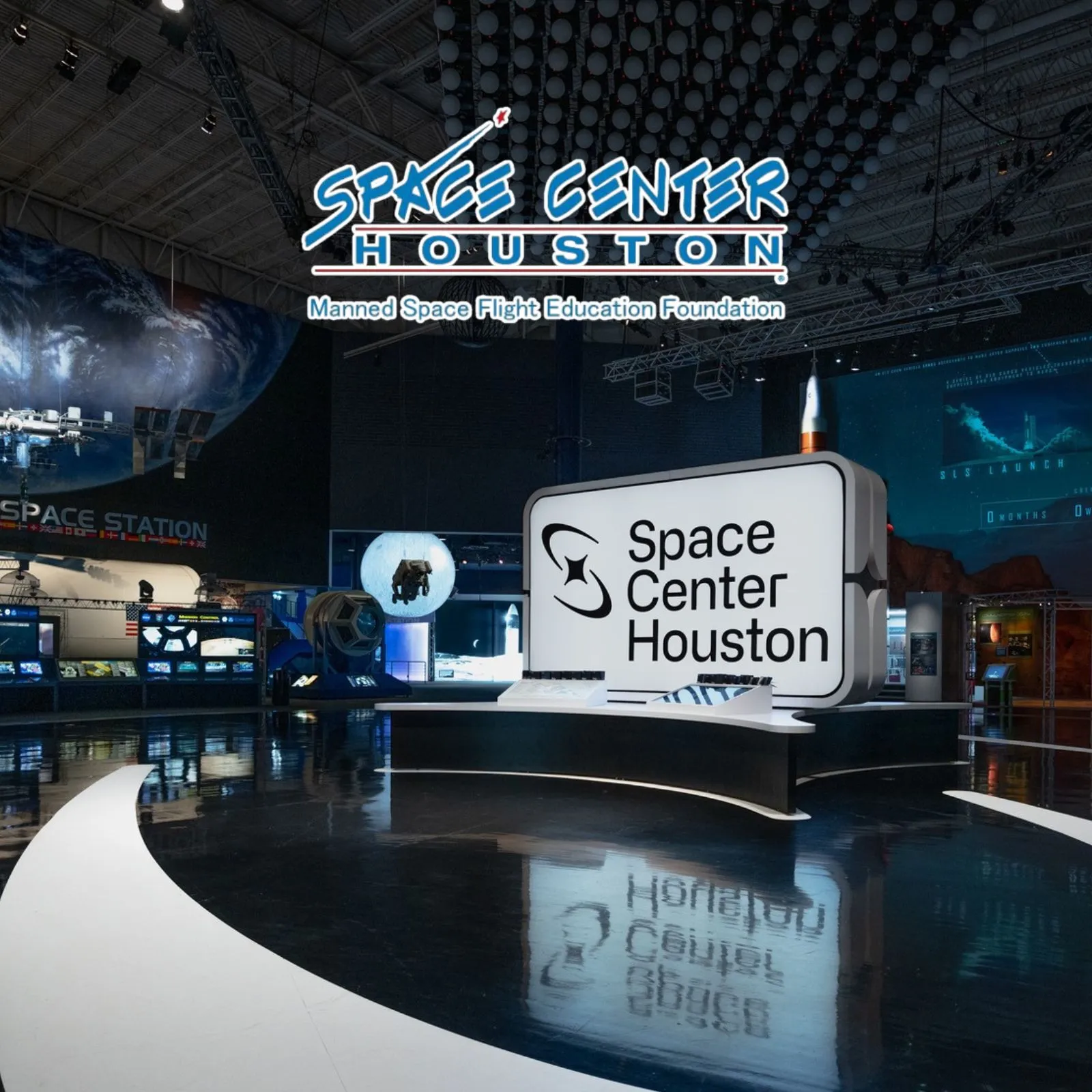 Space-Center-Houston_Mobile_ET