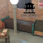 DIE-KASERNE-–-“The-Barracks”_Desktop_ET