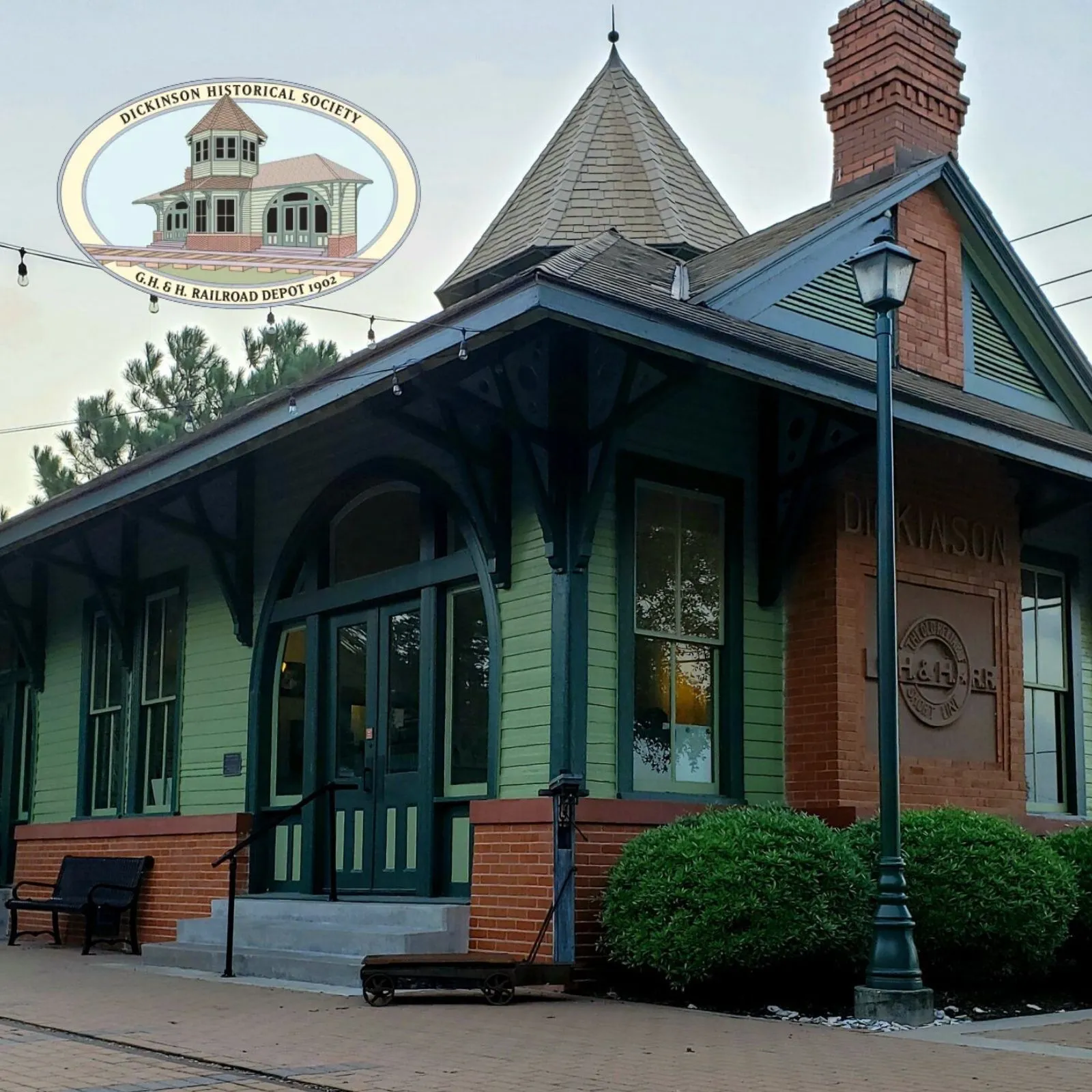 Dickinson-Railroad-Museum_Mobile_ET