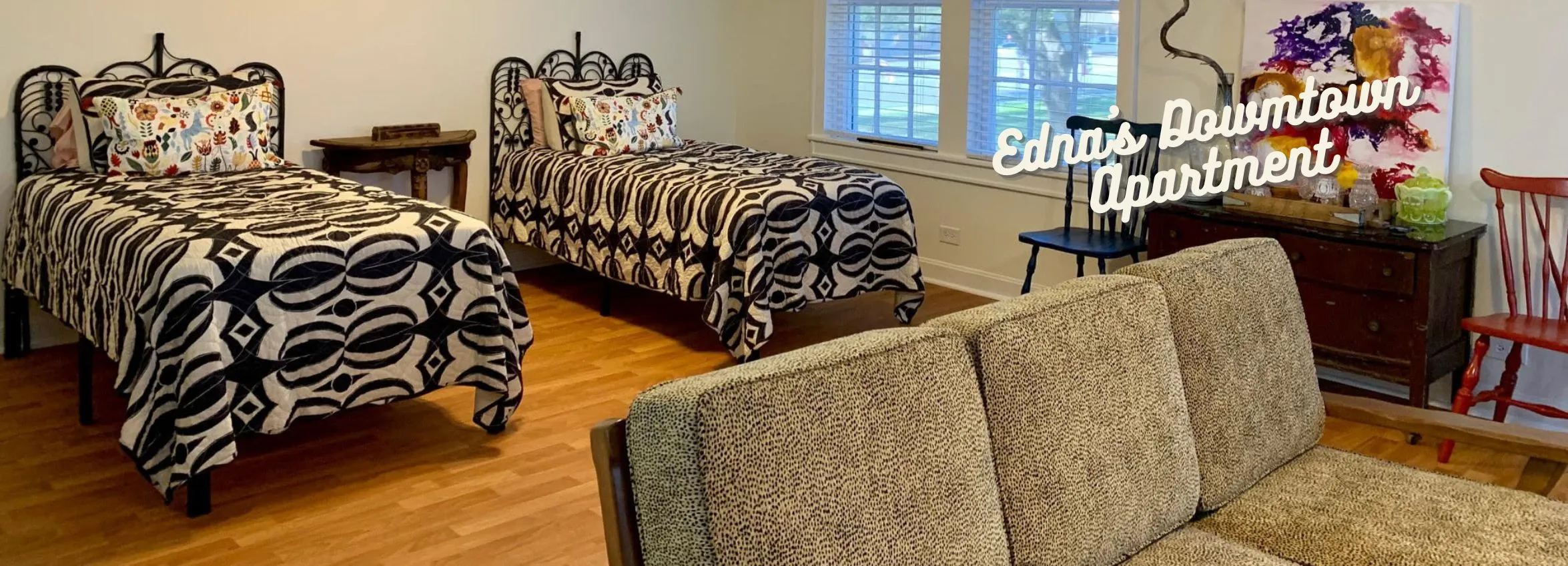 Edna’s-Dowmtown-Apartment_Desktop_ET