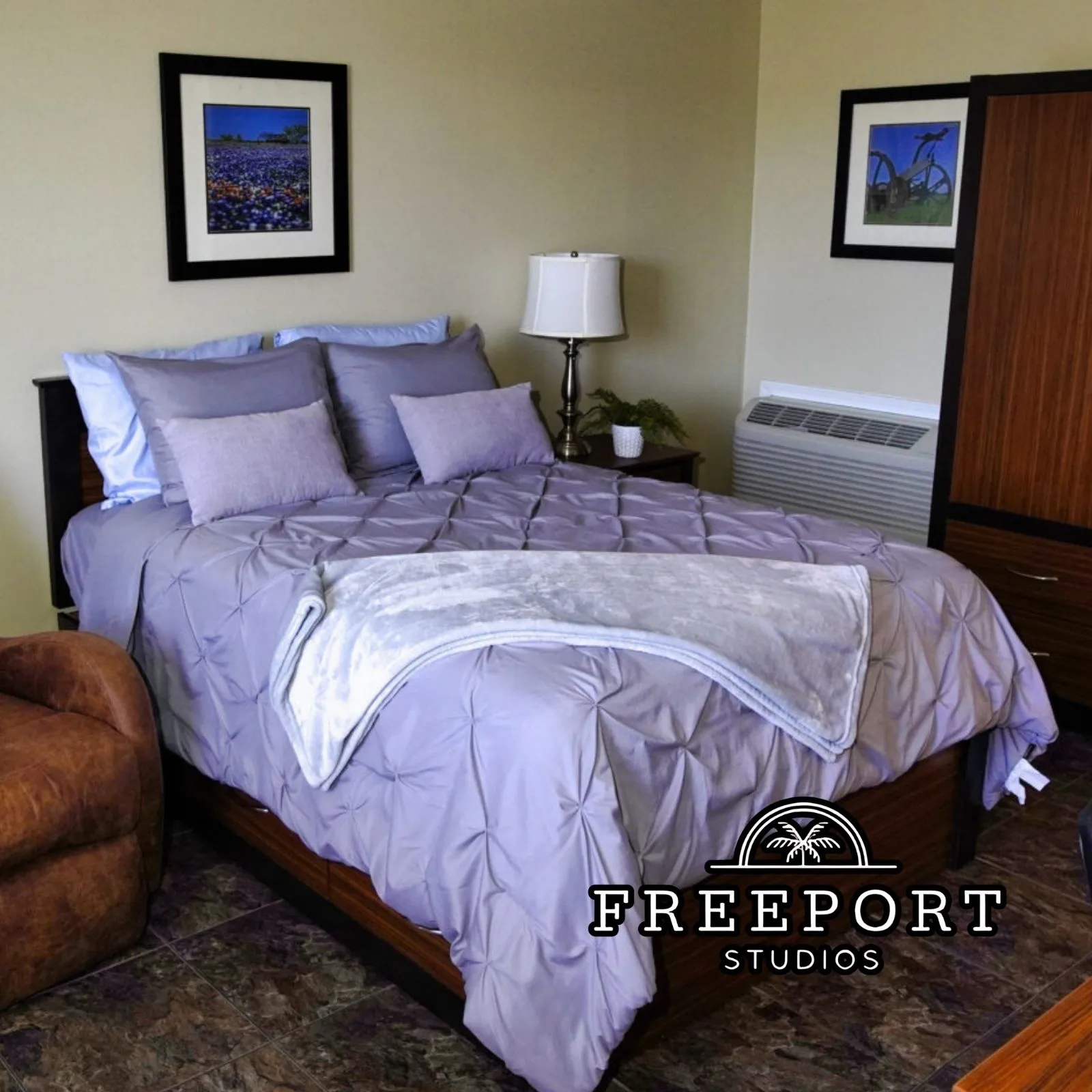 Freeport-Studios_Mobile_ET