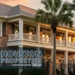 Paige-Martin-Houston-Properties-Team_Desktop_ET