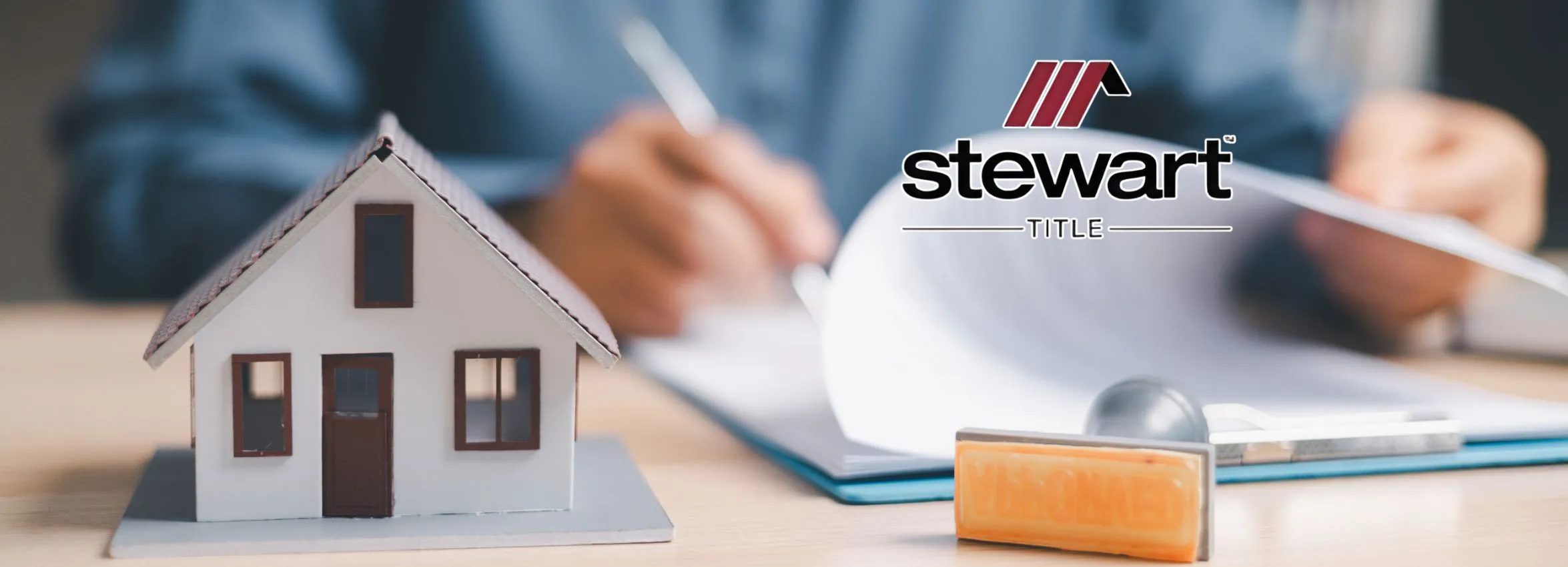 Stewart-Title_Desktop_ET