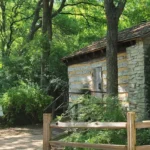 Log-Cabin-Village_Desktop_ET