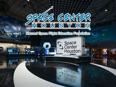 Space-Center-Houston_Editorial_ET