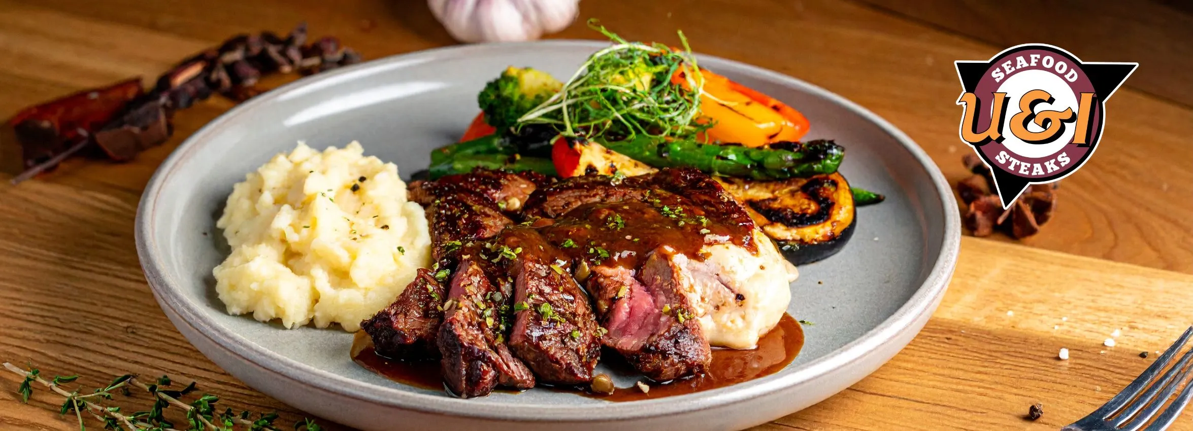 U-and-I-Steak-and-Seafood_Desktop_ET