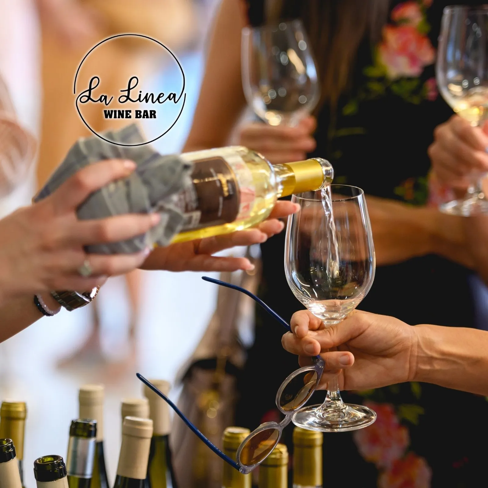 La-Linea-Wine-Bar_Mobile_ET