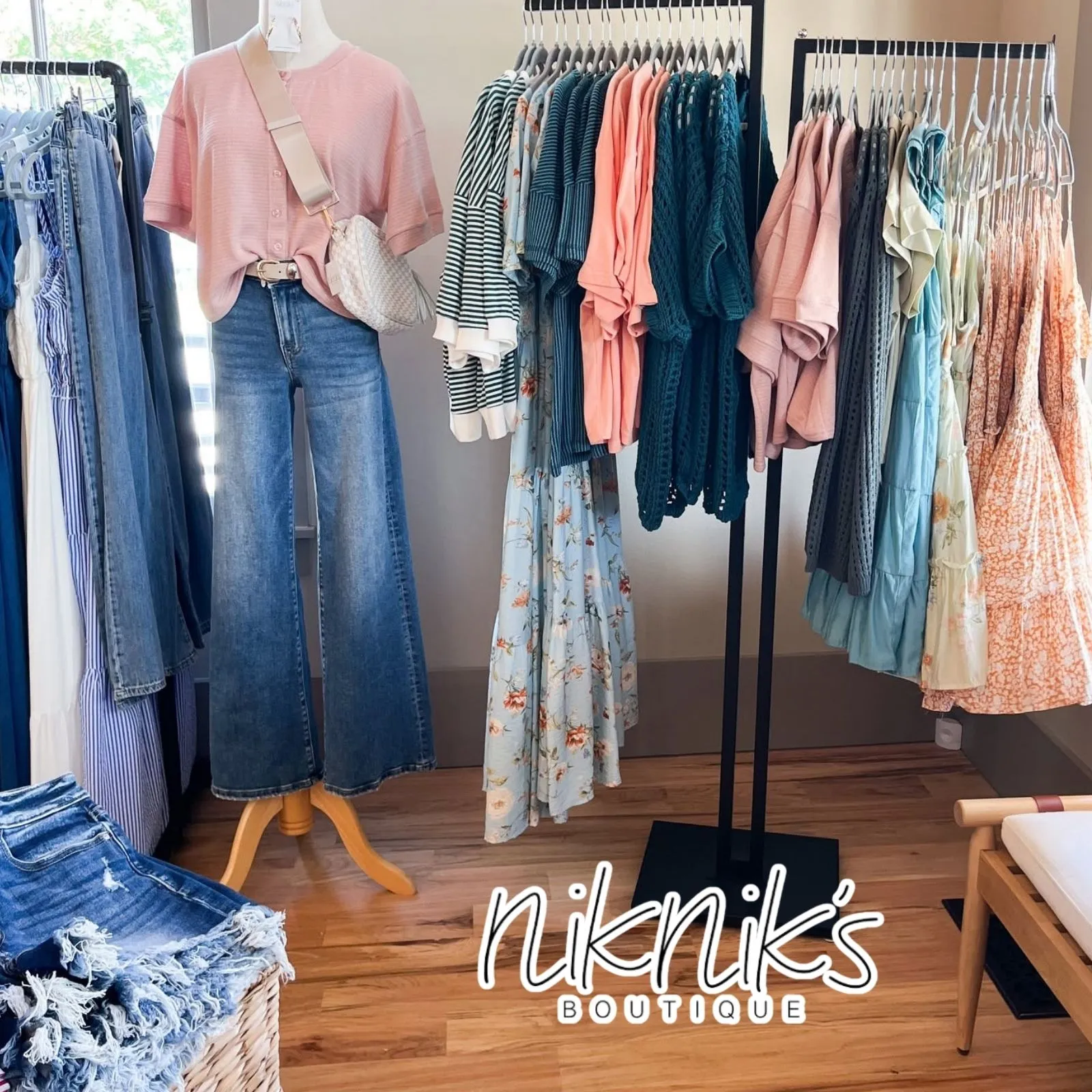 Nikniks-Boutique_Mobile_ET